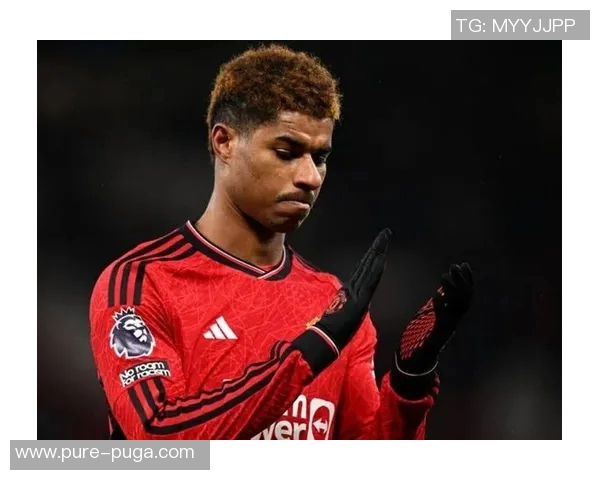 曼联老特拉福德过夜筹款:用足球点亮无家青年的希望 曼联老特拉福德过夜筹款:用足球点亮无家青年的希望